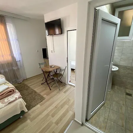 Guest house Venecia Plaza *