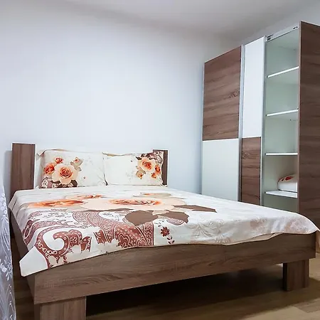 Guest house Venecia Plaza *